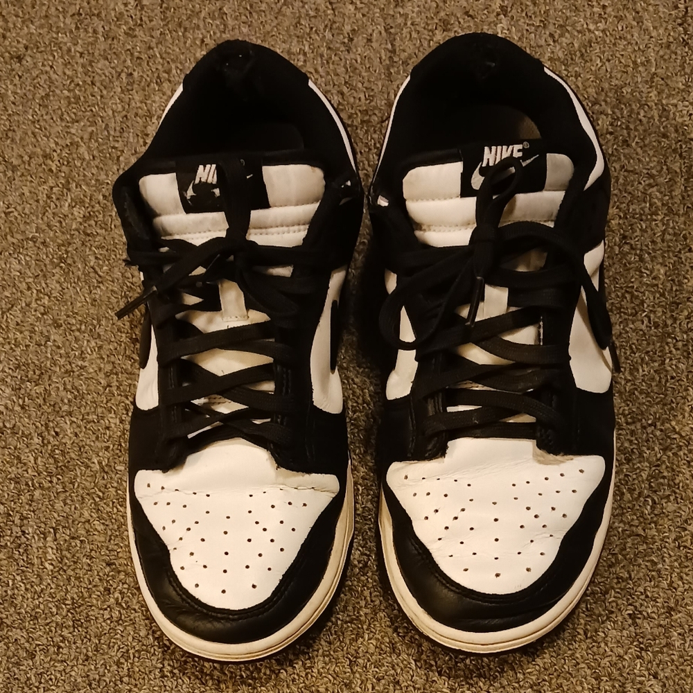 Nike Black and White Athletic Sneaker